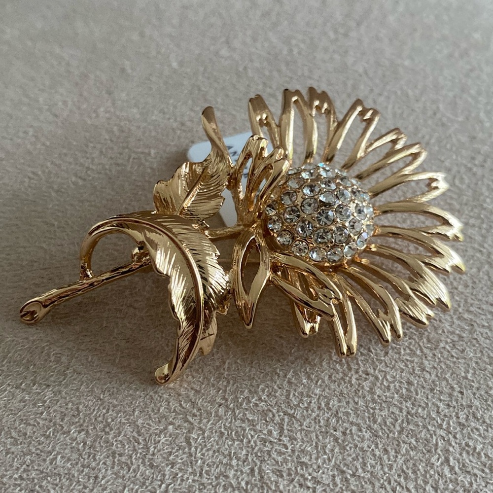 NWT Anthropologie Pavé Dandelion Brooch Pin